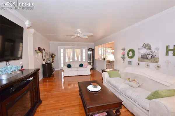 232 S Garo AVE, Colorado Springs, CO 80910