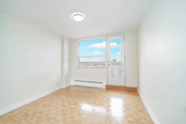 666 Spadina AVE #PH10, Toronto C01, ON M5S 2H8