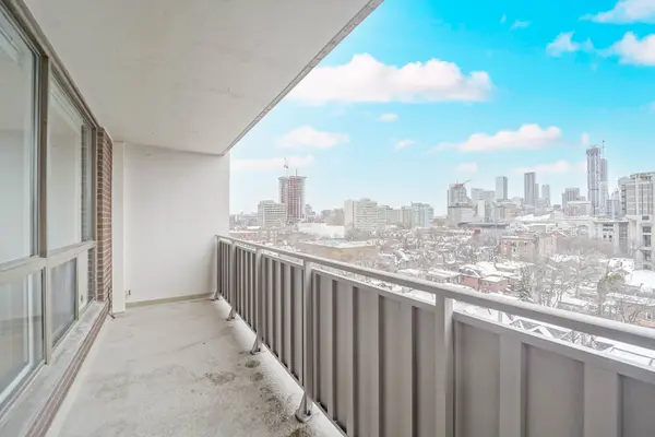 666 Spadina AVE #PH10, Toronto C01, ON M5S 2H8