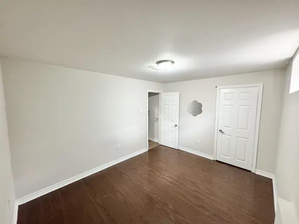 17 Cree AVE #Bsmt, Toronto E08, ON M1M 1Z3