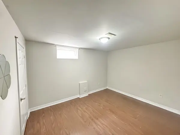 17 Cree AVE #Bsmt, Toronto E08, ON M1M 1Z3