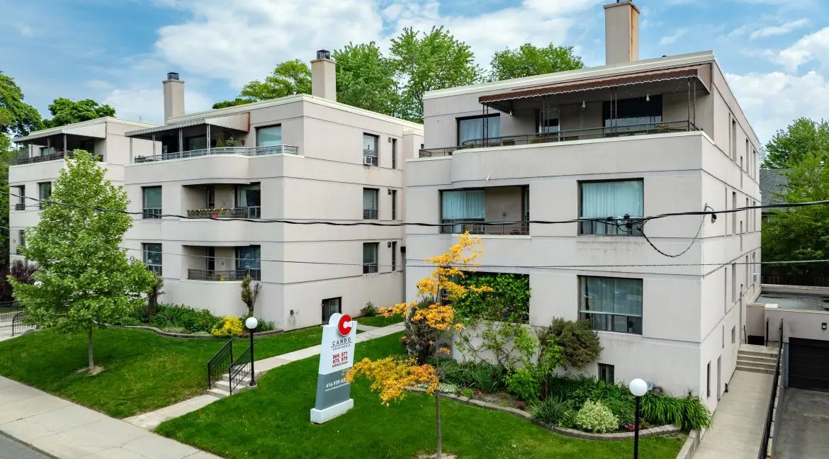 875 Avenue RD #5, Toronto C03, ON M5P 2K5