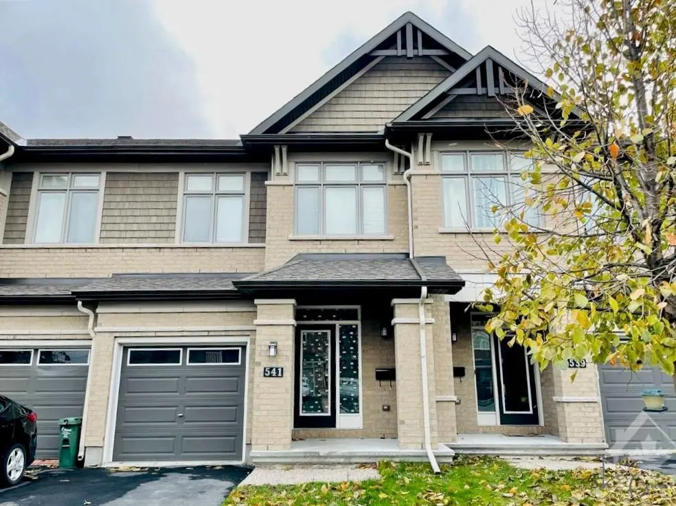 541 Remnor AVE, Kanata, ON K2T 0A5