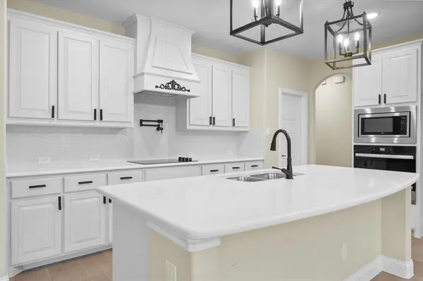 4434 Verbena Street, Midlothian, TX 76065