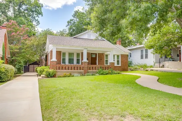 2204 Ashland Avenue, Fort Worth, TX 76107