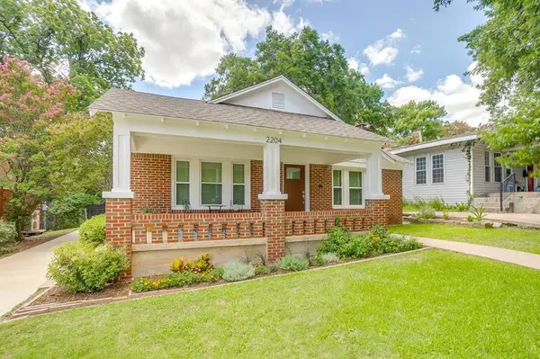 2204 Ashland Avenue, Fort Worth, TX 76107