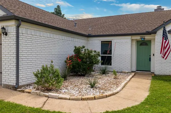 7802 Park Lane, Rowlett, TX 75089