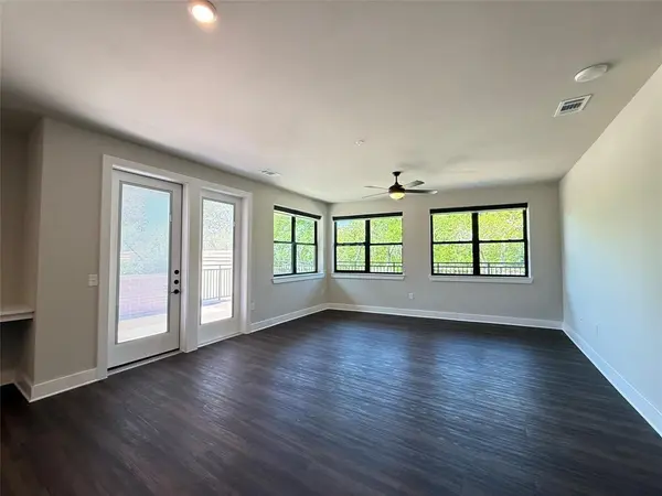 3255 Carlisle Street #1202, Dallas, TX 75204