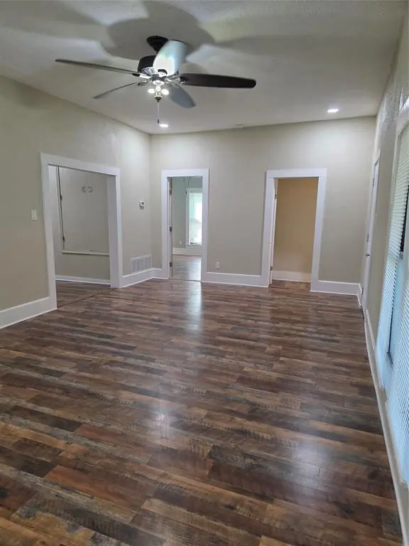 405 W Graham Street, Godley, TX 76044