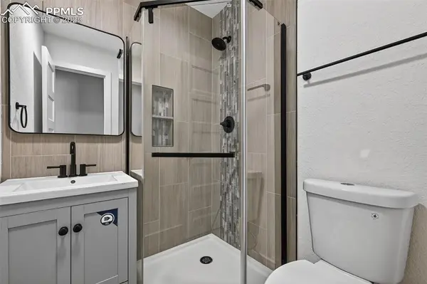 7005 Metropolitan ST, Colorado Springs, CO 80911