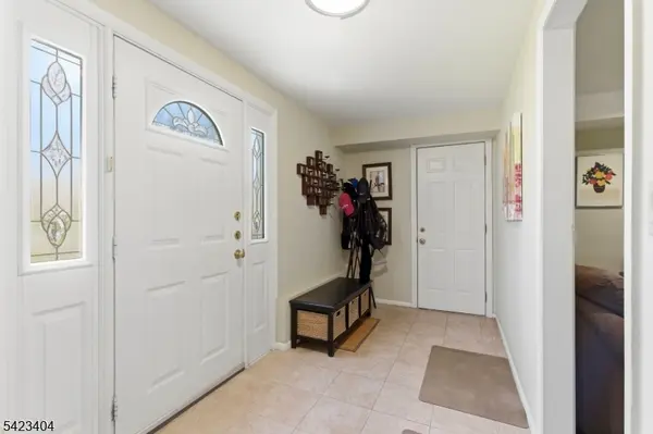 5 Hastings Rd, Parsippany-troy Hills Twp., NJ 07950