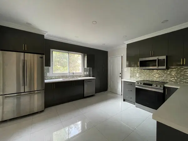 3 Church ST S, Richmond Hill, ON L4C 1W1