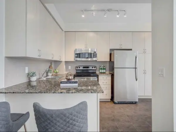 225 Webb DR #3004, Mississauga, ON L5B 4P2