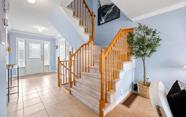 173 Thomas AVE, Brantford, ON N3S 0E2