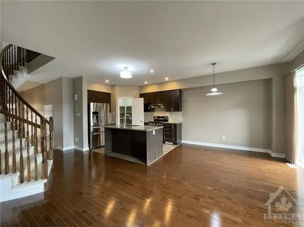 541 Remnor AVE, Kanata, ON K2T 0A5