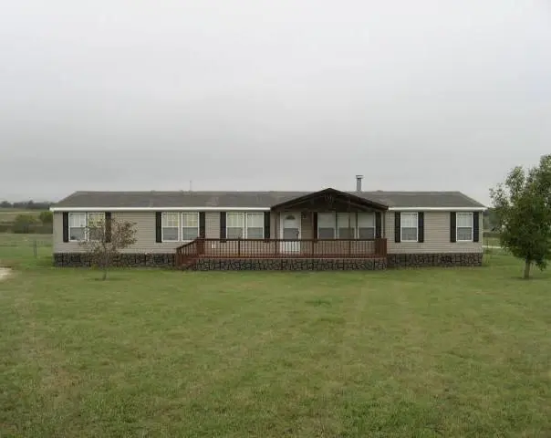 9413 Alabama Street, Joshua, TX 76058
