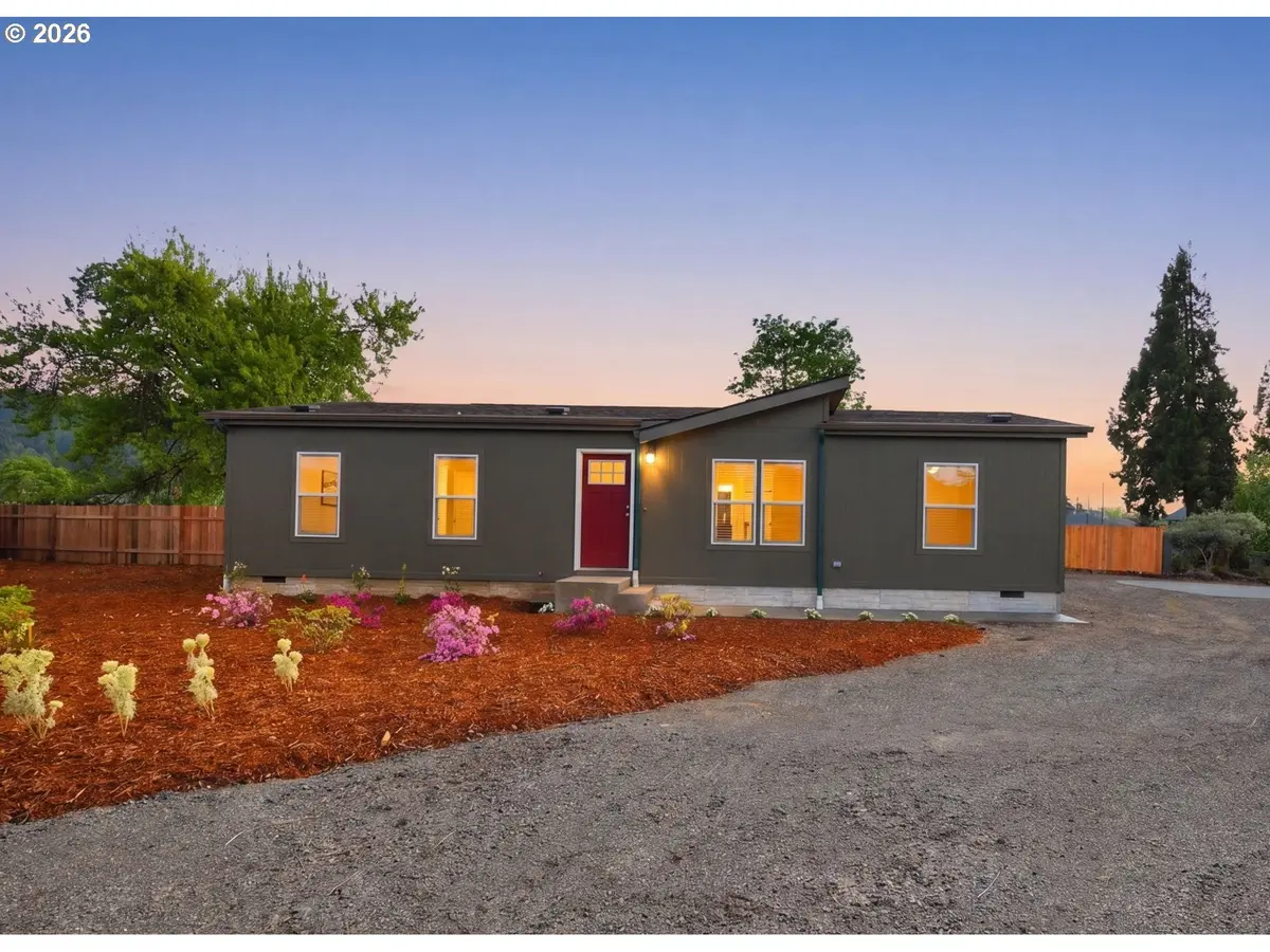 1551 A ST, Springfield, OR 97477