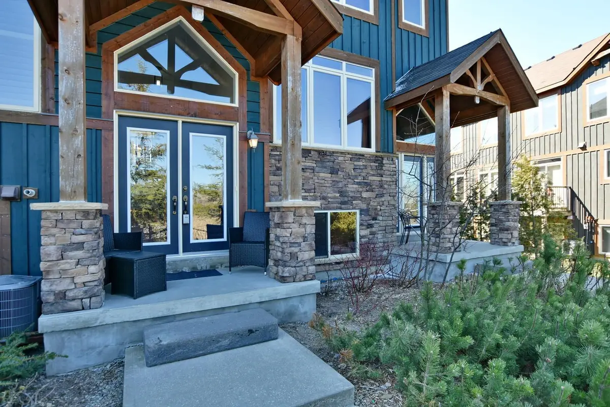 56 Joseph TRL, Collingwood, ON L9Y 0J3