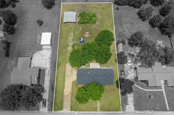 104 Sherry Lynn Drive, China Spring, TX 76633