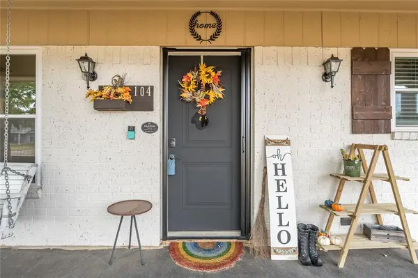 104 Sherry Lynn Drive, China Spring, TX 76633