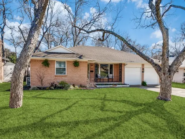 8306 Stonycreek Drive, Dallas, TX 75228