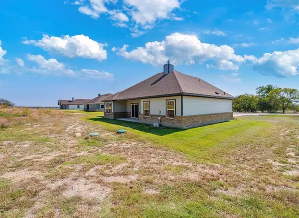 1013 Don Eve Court, Azle, TX 76020