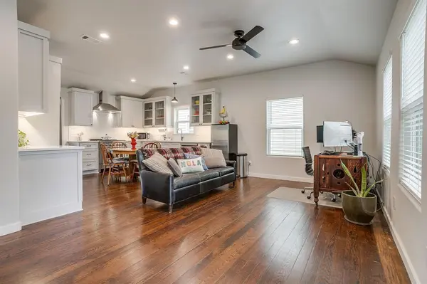 3821 Linden Avenue, Fort Worth, TX 76107