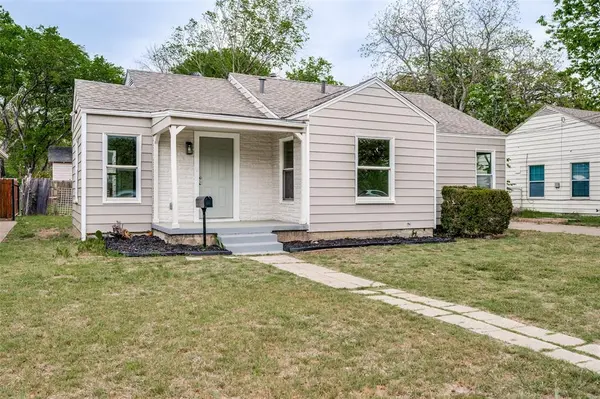 3825 Rusty Dell Street, Fort Worth, TX 76111