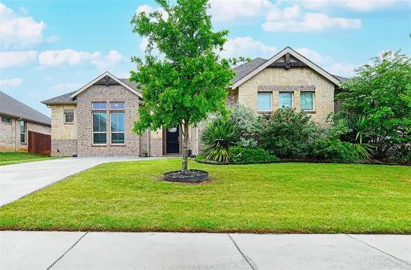 1106 Silver Oak Drive, Mansfield, TX 76063