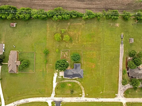 11345 Jennifer Circle, Sanger, TX 76266