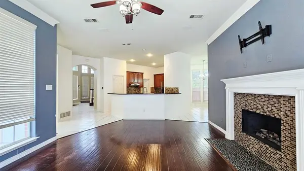 112 Ranch Trail, Irving, TX 75063