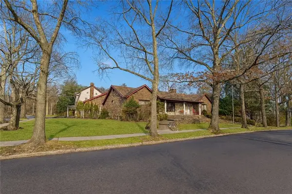 77 Irvington ST, Staten  Island, NY 10312