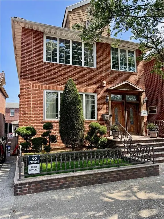 7305 19th AVE, Brooklyn, NY 11204