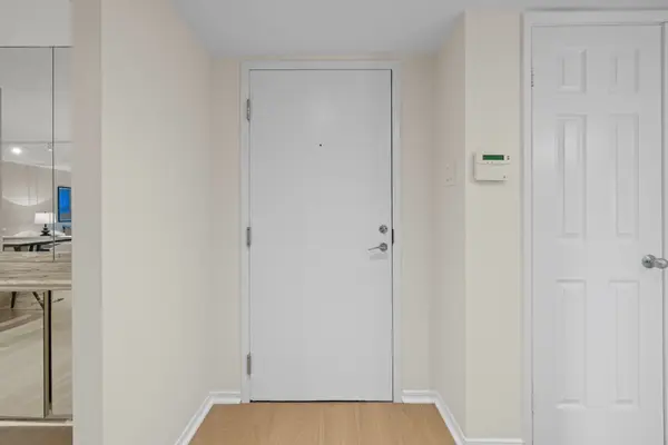 360 Bloor ST E #301, Toronto C09, ON M4W 3M3