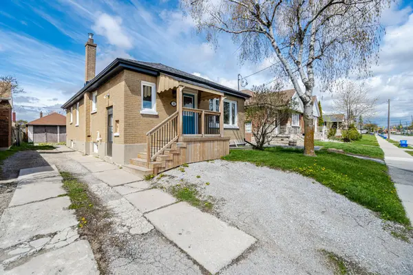 102 Wilson RD S #UPPER LEVEL, Oshawa, ON L1H 6B7