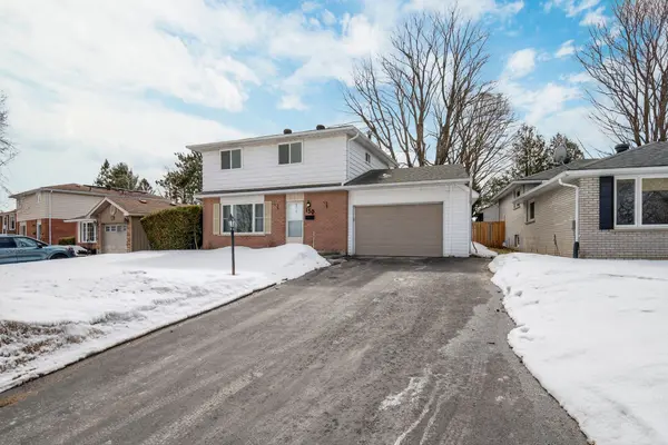 150 Woodland DR, Midland, ON L4R 4E3