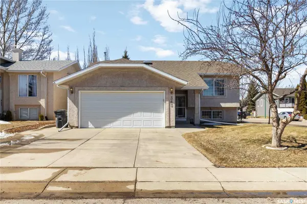 343 COBEN CRESCENT, Saskatoon, SK S7S 1B5