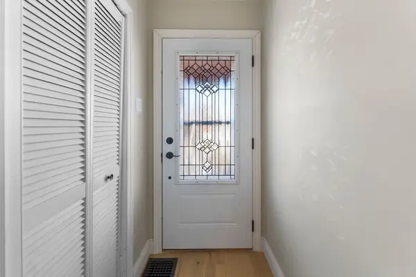 61 Third AVE, Arnprior, ON K7S 1Y6