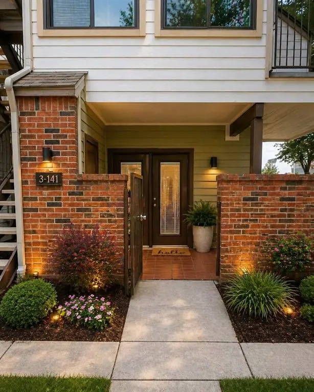 3117 Sondra Drive #103, Fort Worth, TX 76107