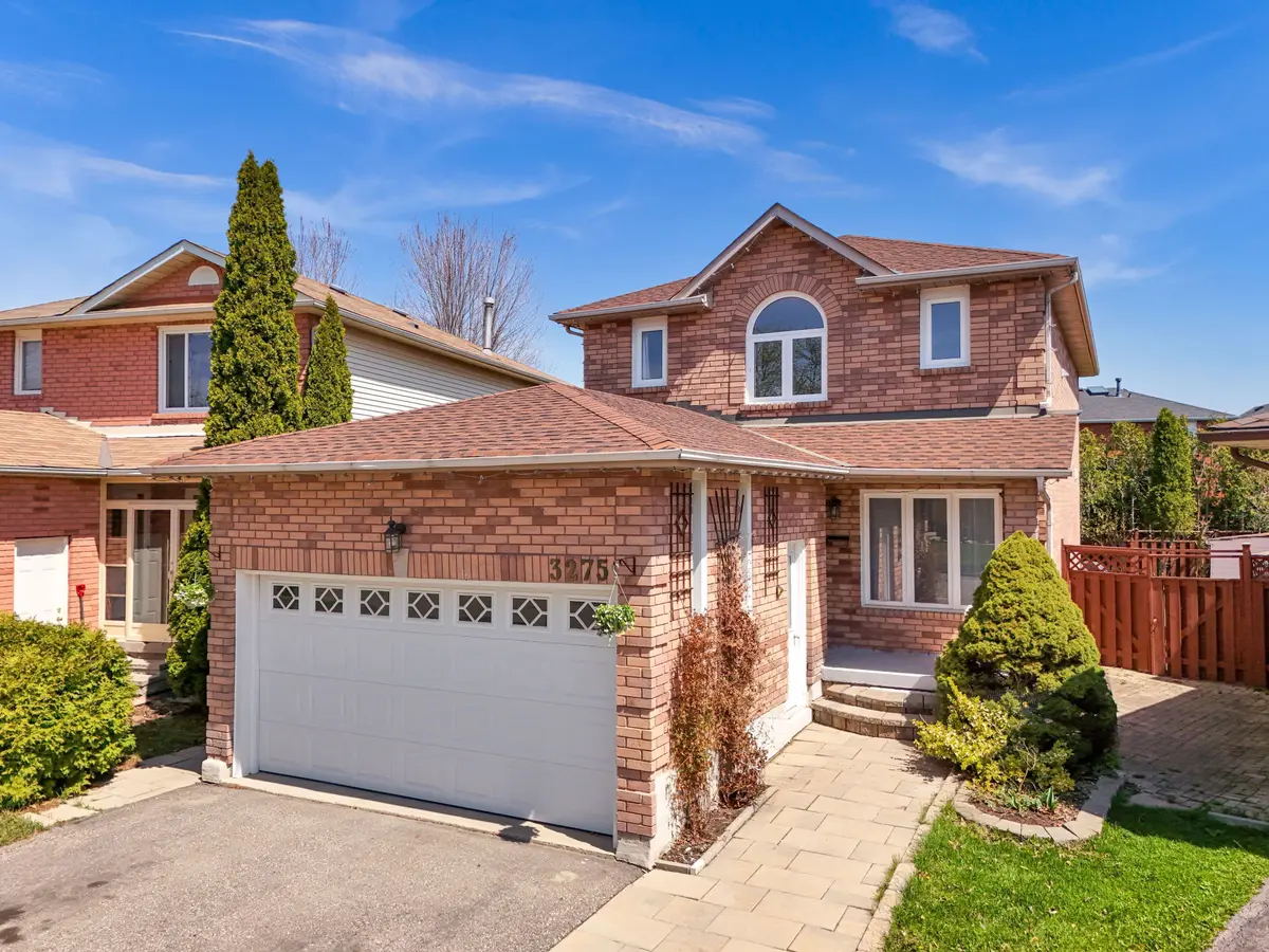 3275 Greenbelt CRES, Mississauga, ON L5N 5Y1