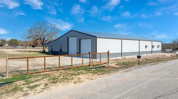 7703 Prairie Creek Lane, Tolar, TX 76476