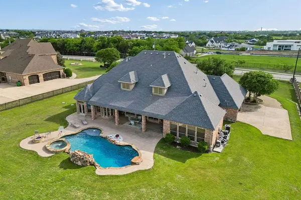 271 Dennis Bailey Lane, Heath, TX 75032