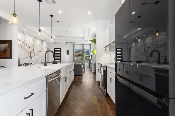 2534 Gladstone Drive, Dallas, TX 75211