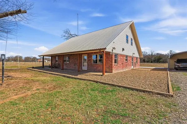 397 Rs County Road 4452, Point, TX 75472