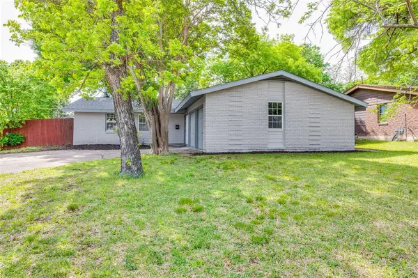 2010 Durham Street, Irving, TX 75062