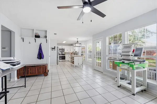 2211 Cromwell Drive, Arlington, TX 76018