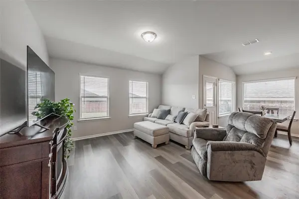 9929 Clemmons Road, Fort Worth, TX 76108