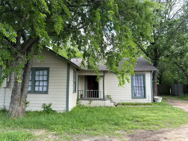 212 E 8th Street, Ferris, TX 75125