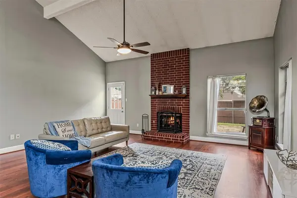 1116 Heather Lane, Carrollton, TX 75010