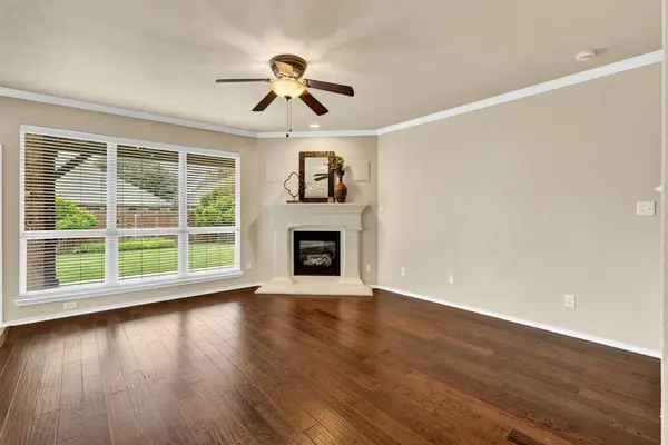 10309 Stoneside Trail, Fort Worth, TX 76244